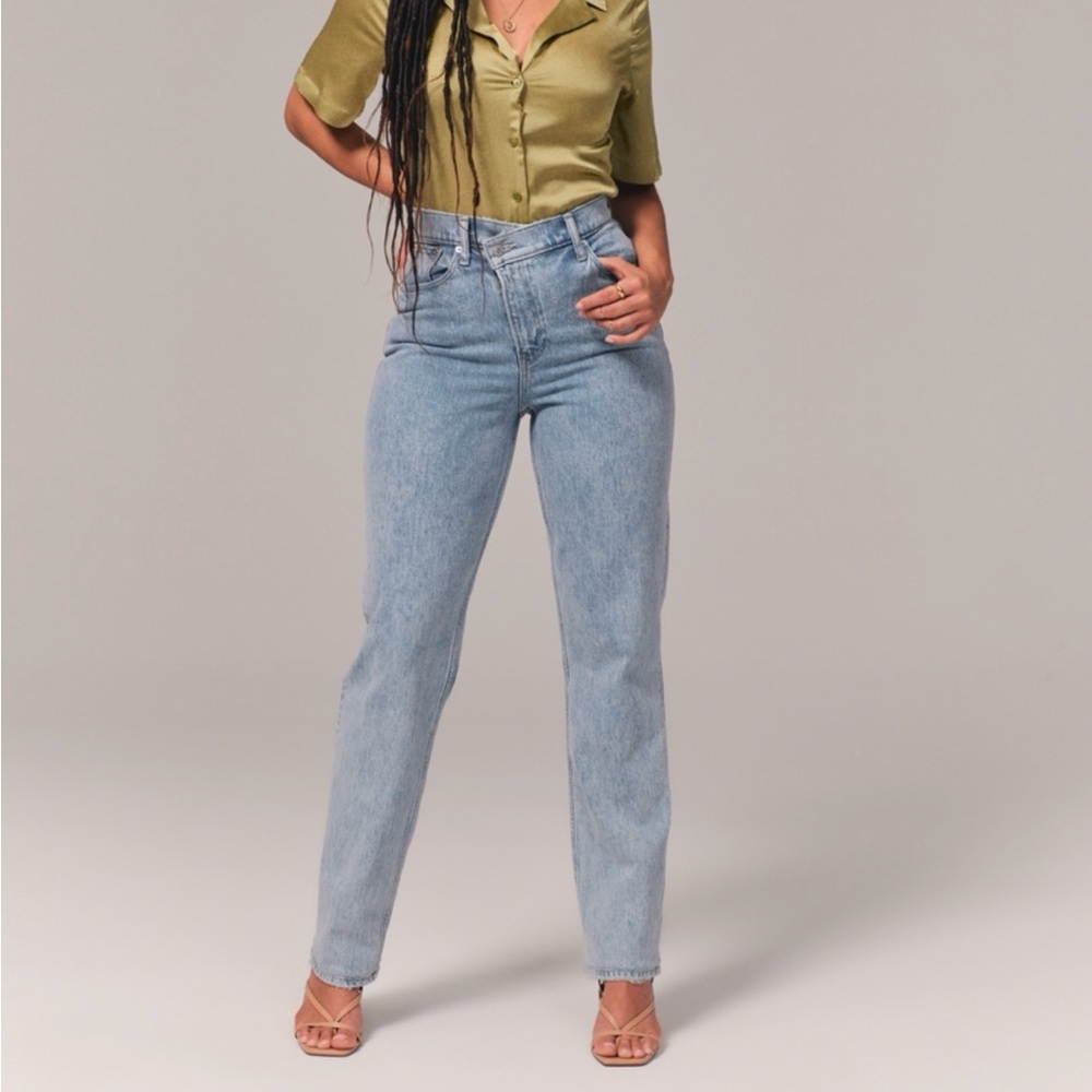 Abercrombie & Fitch High Rise Light Blue Jeans